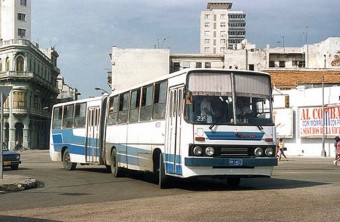 Fidel Castro Ikarusai