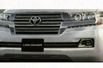 Így újul meg a Toyota luxusterepjárója