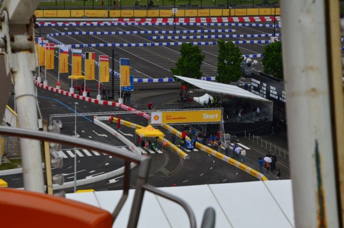 Kíváncsi vagy, mennyit lehet autózni egyetlen liter benzinnel? 9