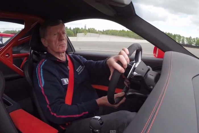 A 911 GT3 RS kezesbárány, ha egy legenda ül a volánnál