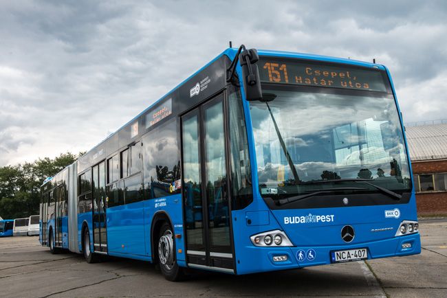 25 új busz áll forgalomba Budapesten
