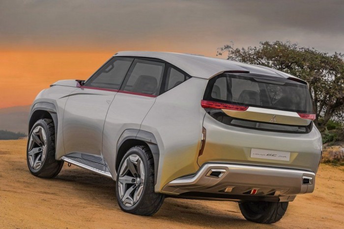 Nyáron jön az új Mitsubishi Pajero 2 Nyáron jön az új Mitsubishi Pajero 2