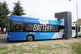 Gyorsan tölthető busz a Škodától