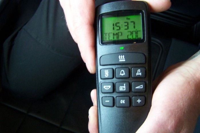 Akár az ágyból is vezérelhetők a fontosabb komfortnövelő eszközök 