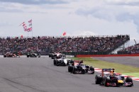 F1: Hamiltonnak csak a győzelem jó Silverstone-ban 40