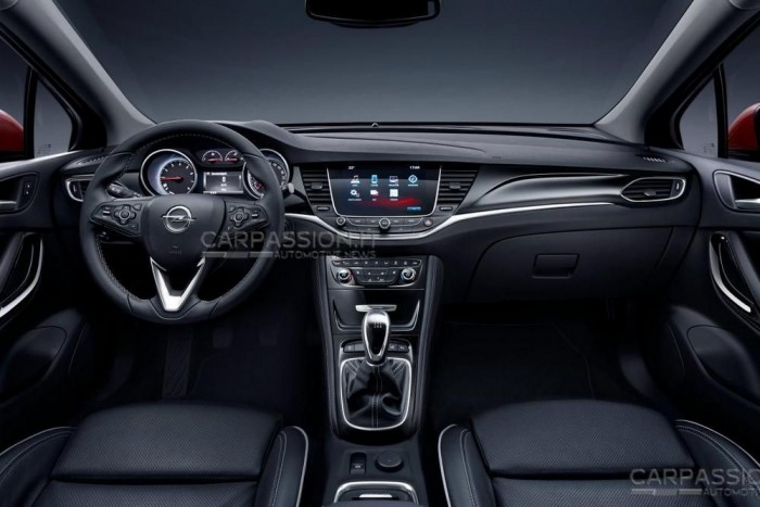 Kiszivárogtak az új Astra képei! 6