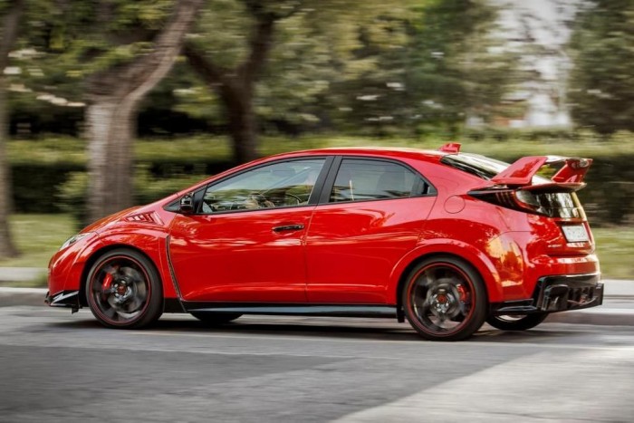 Júliustól kapható a Civic Type R 8