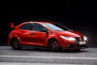 Júliustól kapható a Civic Type R 25