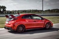 Júliustól kapható a Civic Type R 30