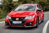 Júliustól kapható a Civic Type R 33