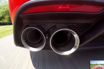 Ízelítő a Mustang GT350R recsegve hörgő hangjából