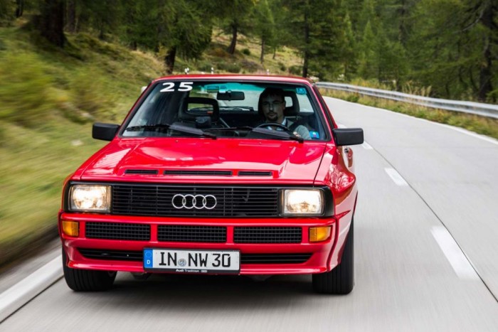 Ha érdekel, milyen vezetni az eredetileg benzines öthengerest 306 lóerőre húzva, kattints a képre! 