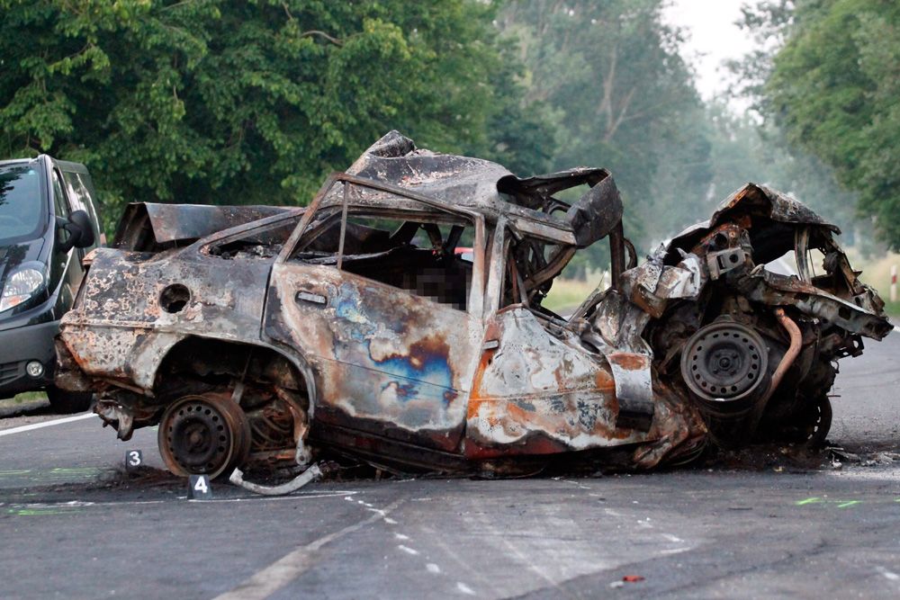 Horrorbaleset, két halott a 37-es főúton 4