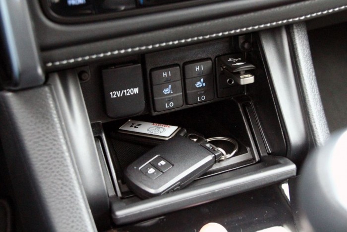 A pendrive-ra nem lehet rácsukni a kis ajtót