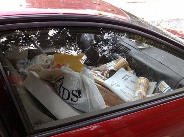 Gyomorforgató utasterek, amiket ne nézz meg evés előtt 13