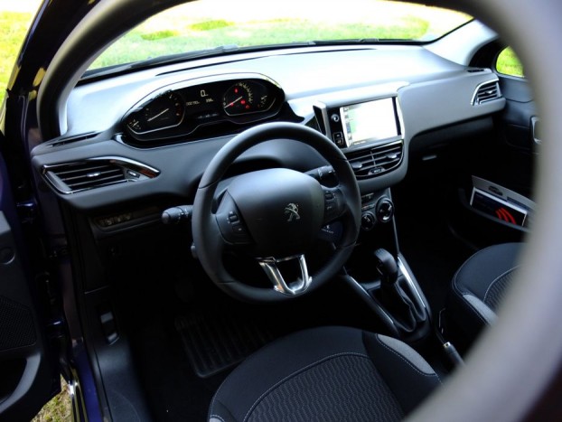 A belső formaterv nem változott, a felhasznált anyagok minősége viszont javult. 