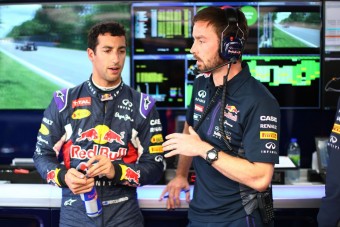 F1: A Red Bull nem fejlődik - Ricciardo kiakadt