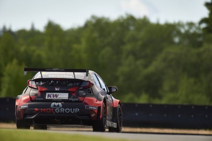 Újra dobogón Michelisz 4