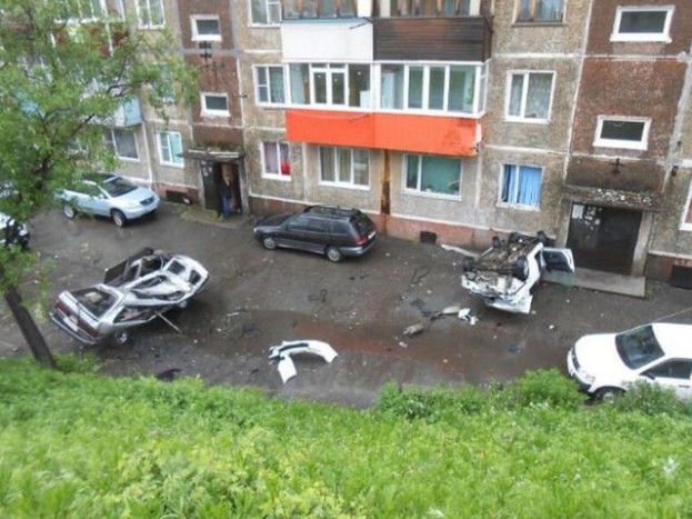 Lakótelep ennyire durva balesetet még nem látott 6