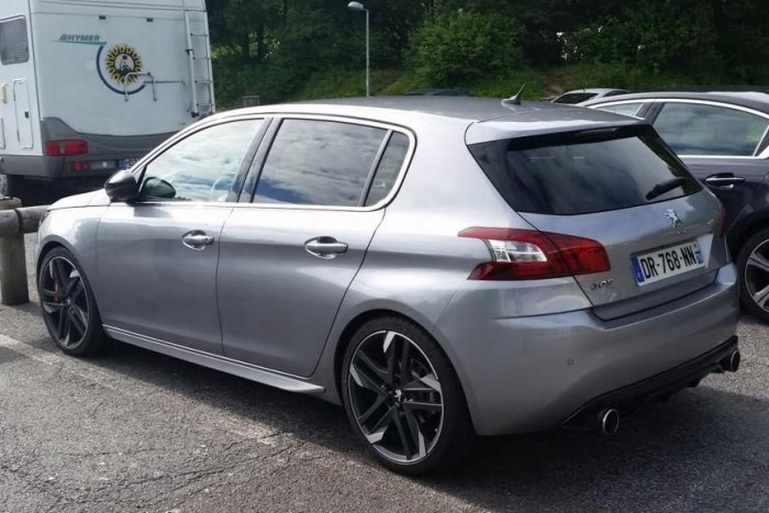 270 lóerős a Peugeot új vadmacskája 6