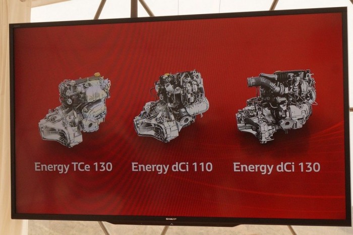 A Renault szabadidőautó-inváziójának újabb harcosa 10 Egy 1,2 literes turbós benzinmotor, egy 1,5 és egy 1,6 literes dízel - ennyi a motorpaletta. A hatfokozatú dupla kuplungos automata csak a kisebbik dízellel rendelhető