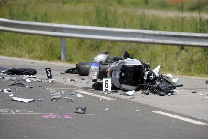 Tibi börtönbe megy, pedig csak 4 másodpercet vezetett 4 | Vezess A cikkben szereplő fotók illusztrációk, robogós balesetek helyszínein készültek (MTI)