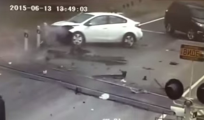 Vasúti átjáróban nullázta le autóját egy részeg