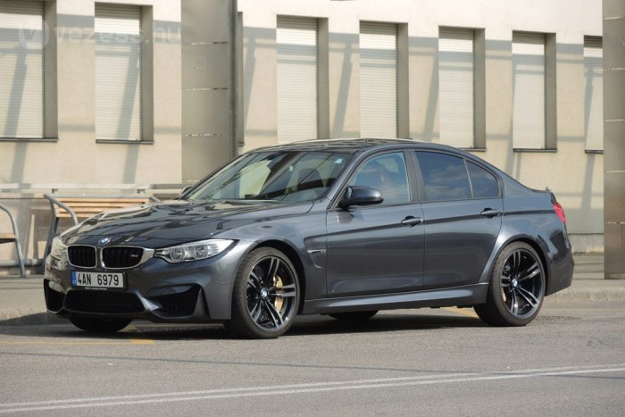 Családi versenyautó 12 | Vezess Az M3 súlya 80 kilogrammal csökkent elődéhez képest,1595 kilót nyom