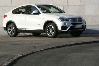 BMW X4: szimpatikus kistestvér