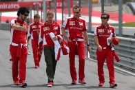 F1: Majdnem elgázolták a Ferrari-főnököt 47