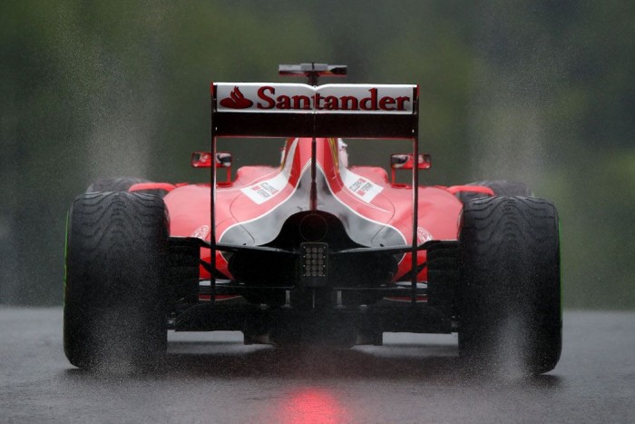 F1: Mindkét mercis eldobta, de Hamiltoné a pole 8 | Vezess F1: Mindkét mercis eldobta, de Hamiltoné a pole 8