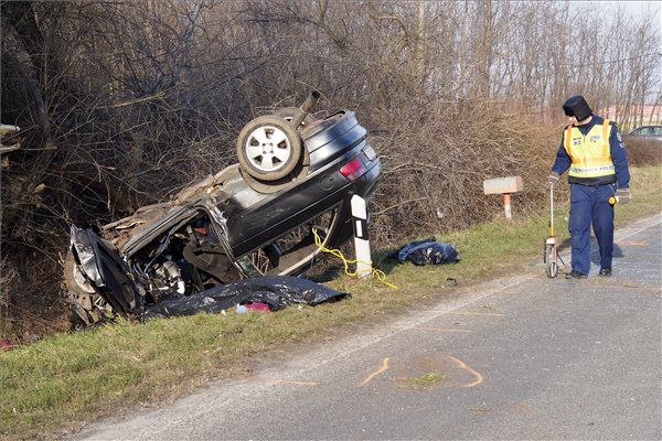 Hatalmas baleset, teljes útzár