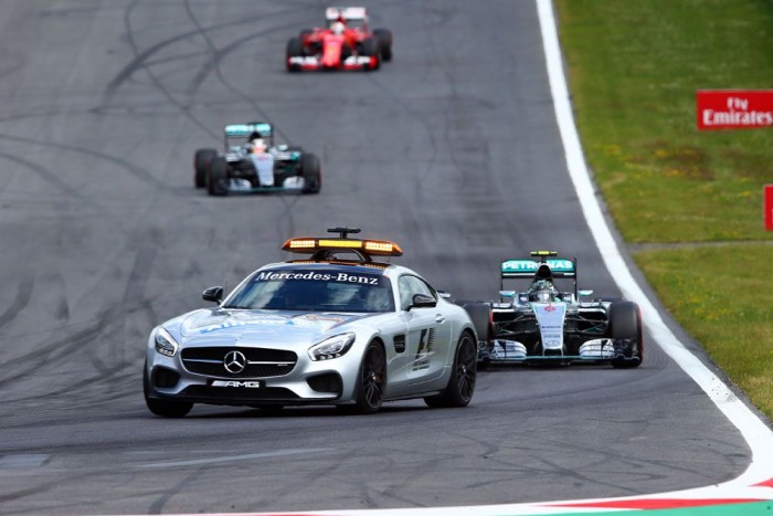 F1: Rosberg lerajtolta Hamiltont, győzött 10