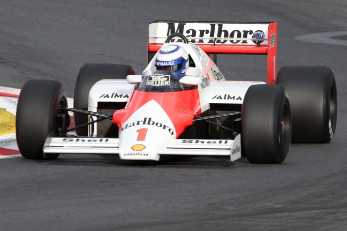 F1: Régi autóival nyomta Prost, Piquet és Lauda 6 | Vezess Az Osztrák Nagydíj felvezetéseként rendezték a Legendák Parádéját, amelyen több régi pilóta is felvonult klasszikussá vált autóival.