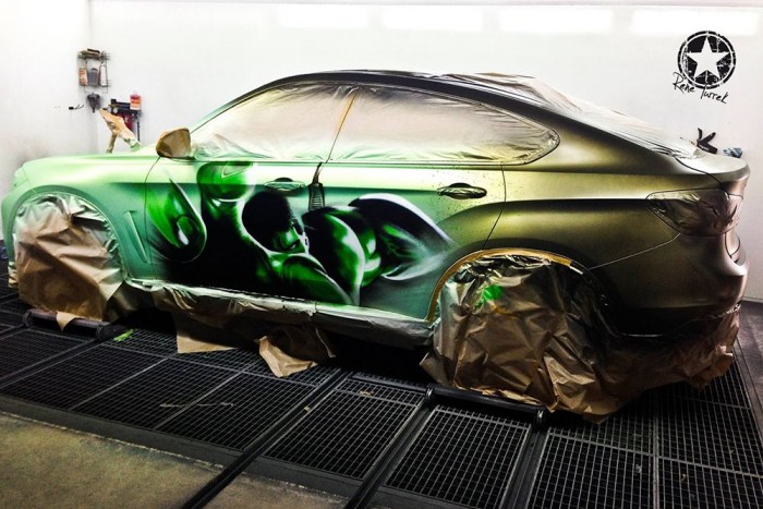Így lesz Hulk a BMW X6-ból 1