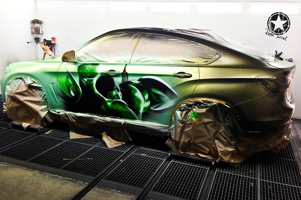Így lesz Hulk a BMW X6-ból 6