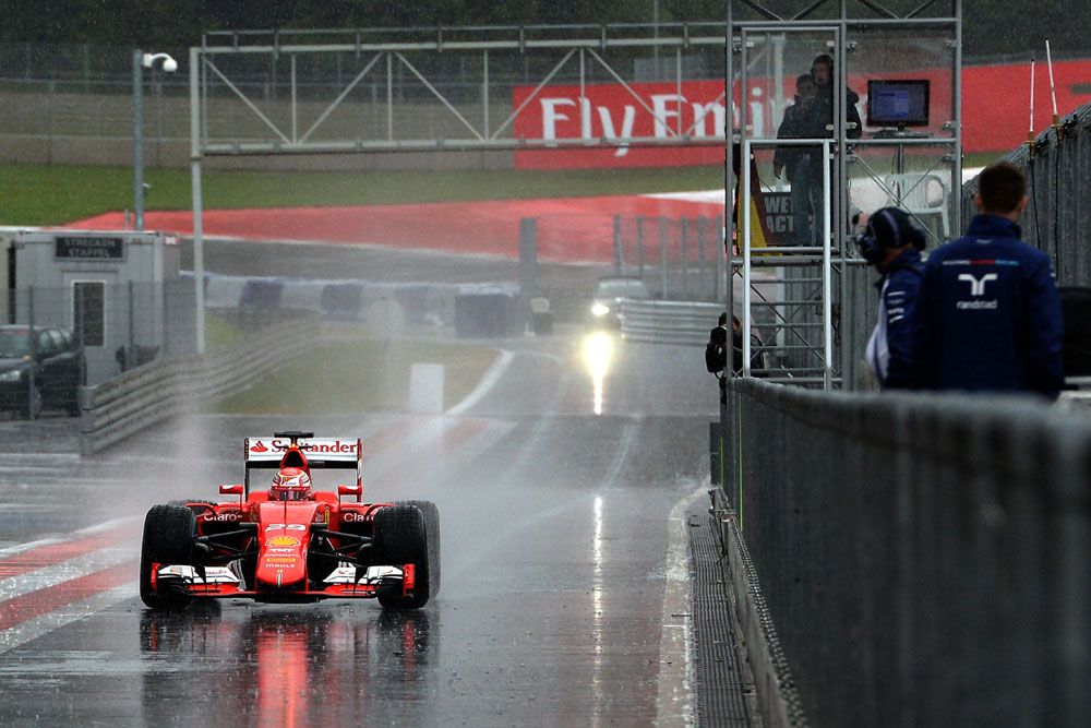 F1: Úszott a tesztnap, a Merci az élen 4