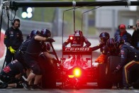 F1: Úszott a tesztnap, a Merci az élen 38