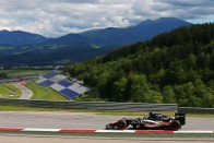 F1: Úszott a tesztnap, a Merci az élen 59