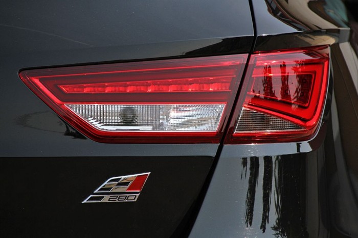 Nagyon eltalált forma ez