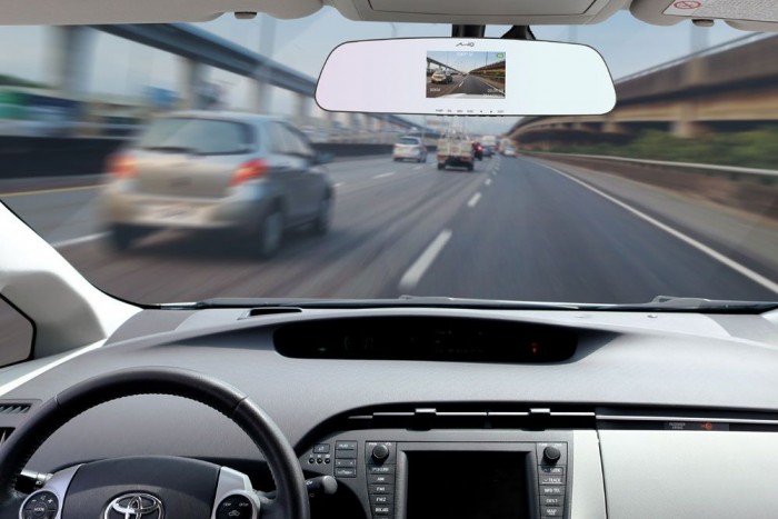 Kamera a visszapillantó tükörbe 4