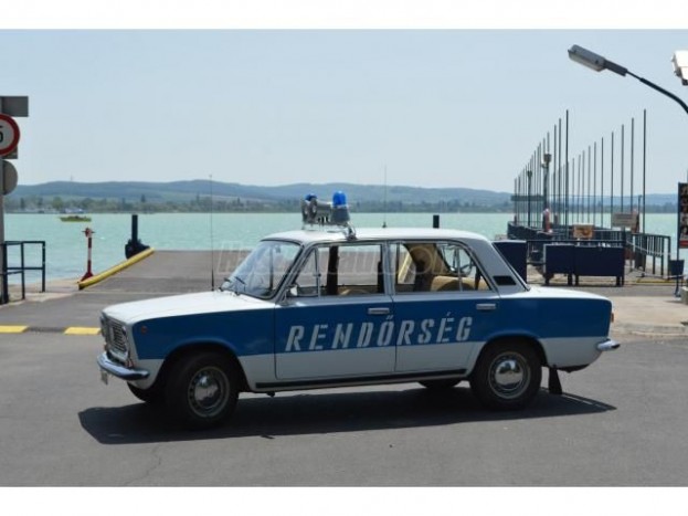 Lada rendőrautó eladó, amit még Ötvös Csöpi is megkönnyezne 6