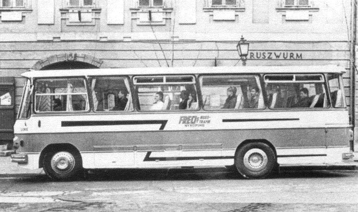 A 657-esből készül egy midi változat is. A járműről anno a Budai Várban, a Ruszvurm előtt is készült fotó 
