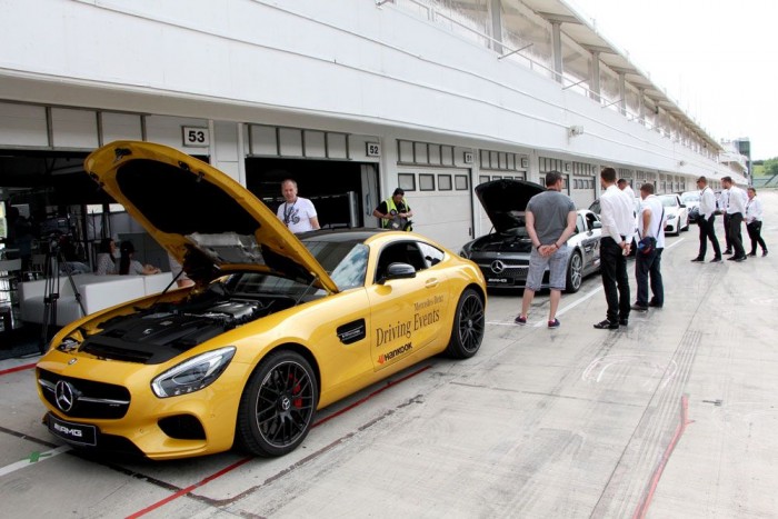 AMG-nap: 500 lóerő felett a Hungaroringen 6 | Vezess Nem rossz a látvány, a de a vezetési élmény sokkal jobb