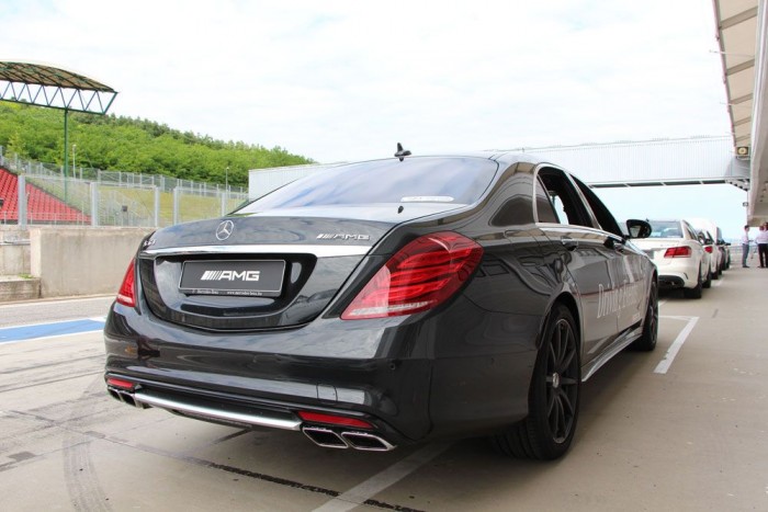 AMG-nap: 500 lóerő felett a Hungaroringen 10 | Vezess A S-osztály igazi meglepetés volt, szépen mozgott a pályán is