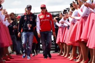 F1: Hamilton a trófeákat fikázza 60