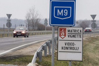 Új kamerákkal lesik a díjfizetést az utakon