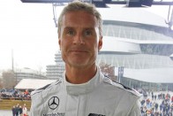 F1: Mercedes-motort kap a Red Bull? 74