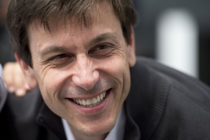 F1: Nagyon engedékeny lett a Mercedes 8