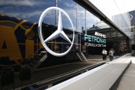 F1: Nagyon engedékeny lett a Mercedes 115